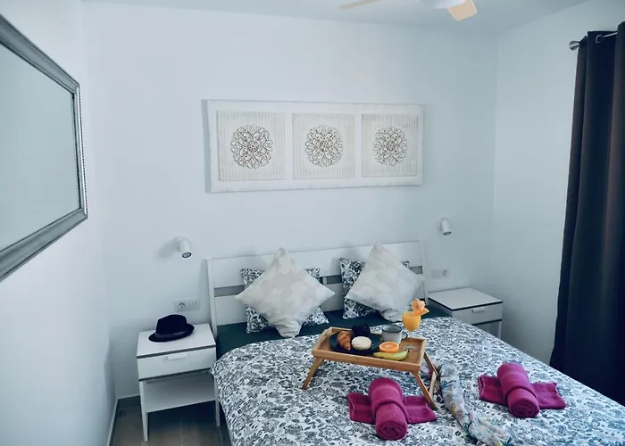 Julia Relax Dream Callao Salvaje